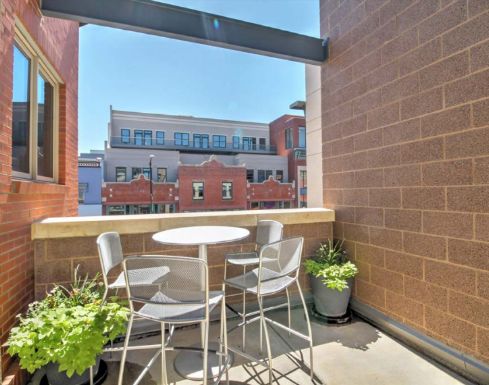 1637 Pearl St, Boulder, CO 80302